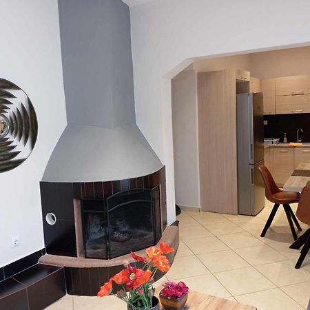 The Genius Apartment 3 Rooms, Α Floor 3 Υπνοδωμάτια, A Όροφος Athen Eksteriør billede